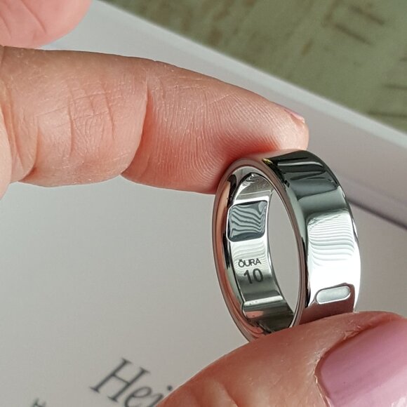 NEW Oura Ring 4 Solver Sz 10 Health Sleep Step Activity Tracker Titanium - Picture 7 of 12